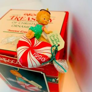 Enesco Ornament Sweetest Greetings 1990 Angel On peppermint candy Ornament